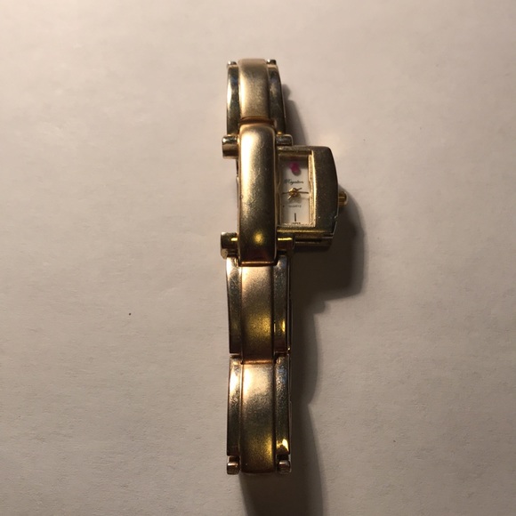 Accessories - Silver Tone Bracelet Watch. OS